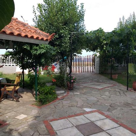 Villa Iris เนอาวรัสนา ภายนอก รูปภาพ